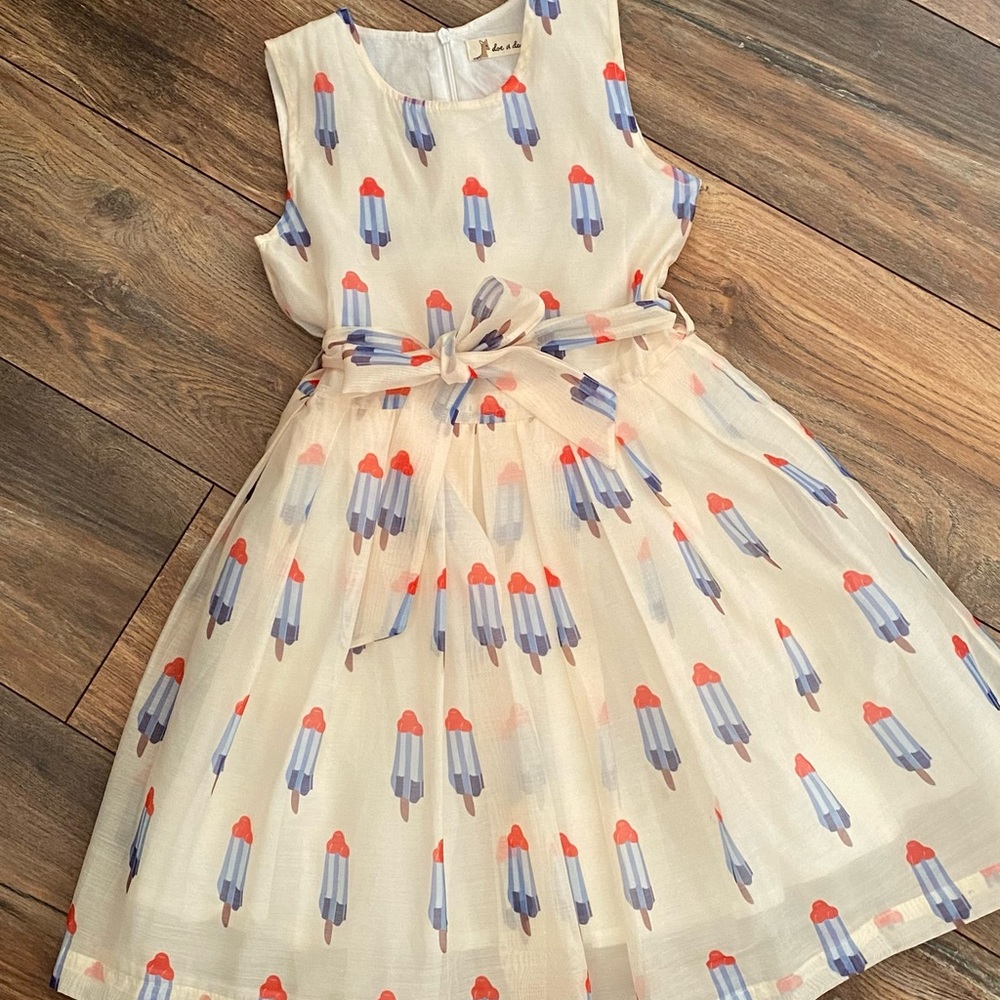 Doe a dear girls dress size 8. EUC